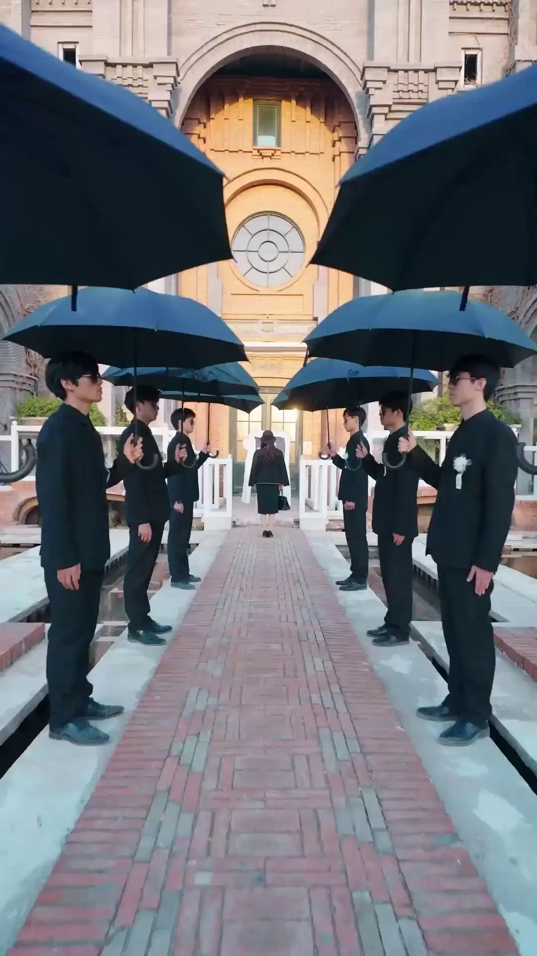 Episode 1 - Fists of the Heart