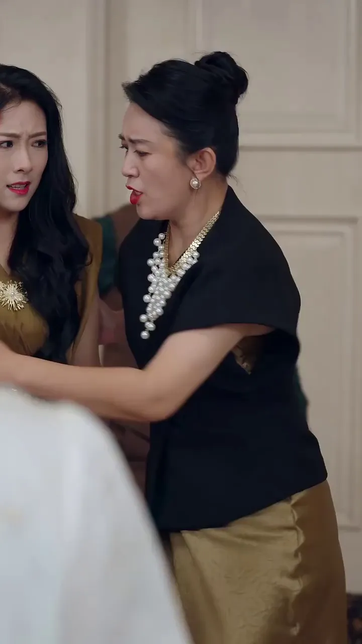 Episode 4 - The Wrong Missy