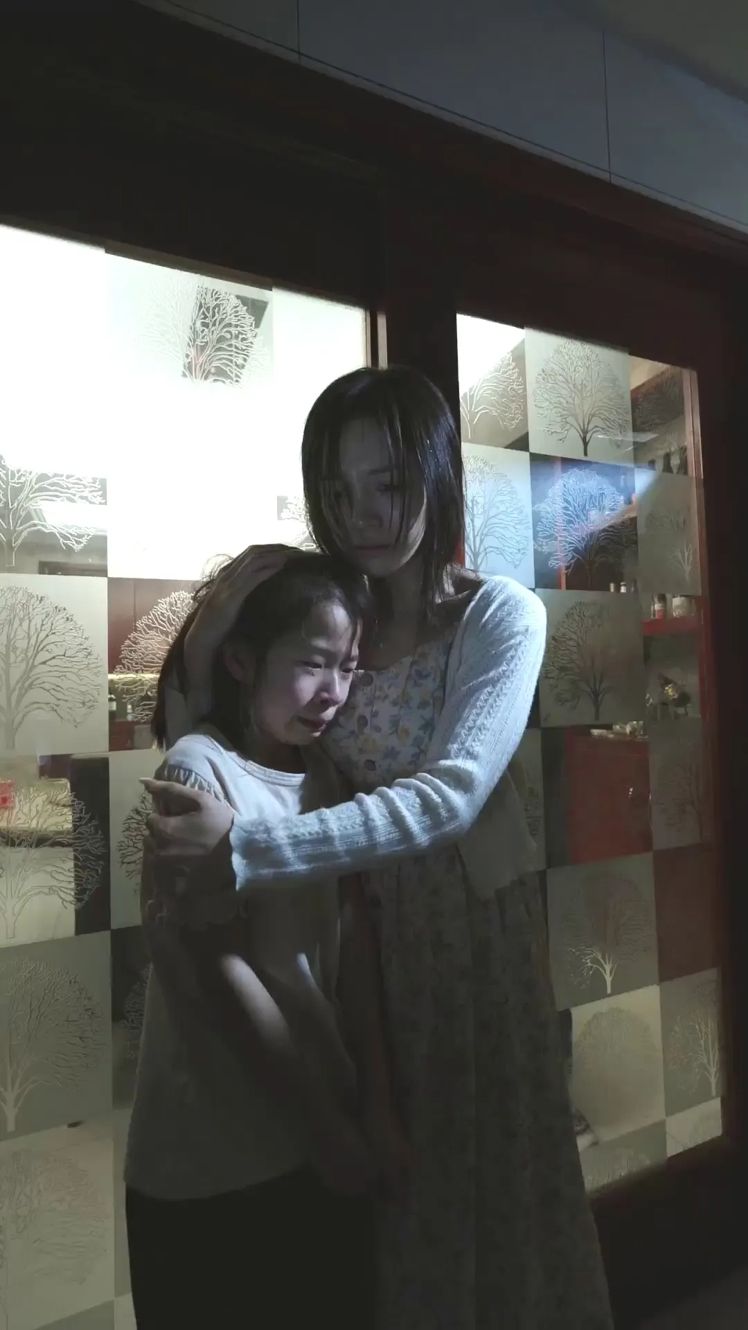 Episode 4 - 울지 마, 언니가 있어