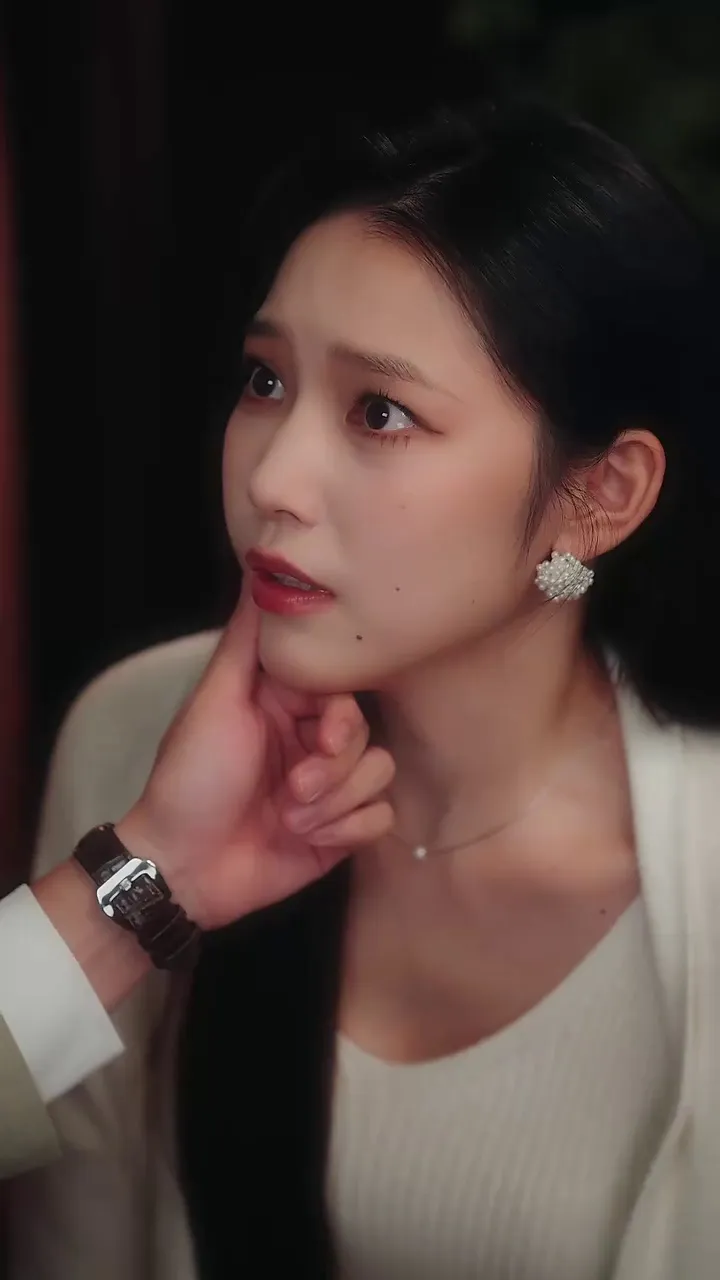 Episode 9 - Scandal Queen and Her Mind-Reading Baby