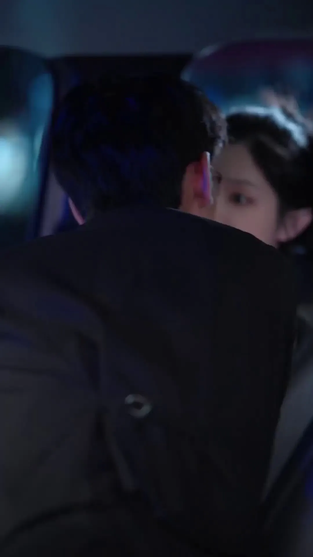 Episode 9 - เส้นทางรักในเงามืด