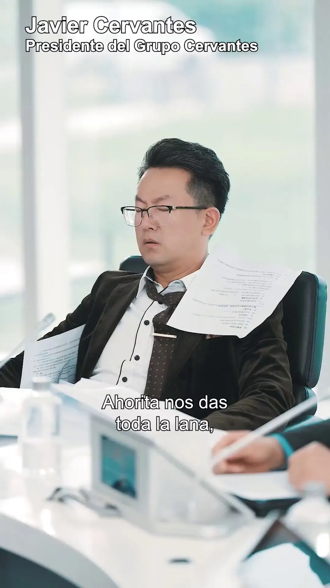 Episode 1 - El Magnate que se Convirtió en Mi Canario