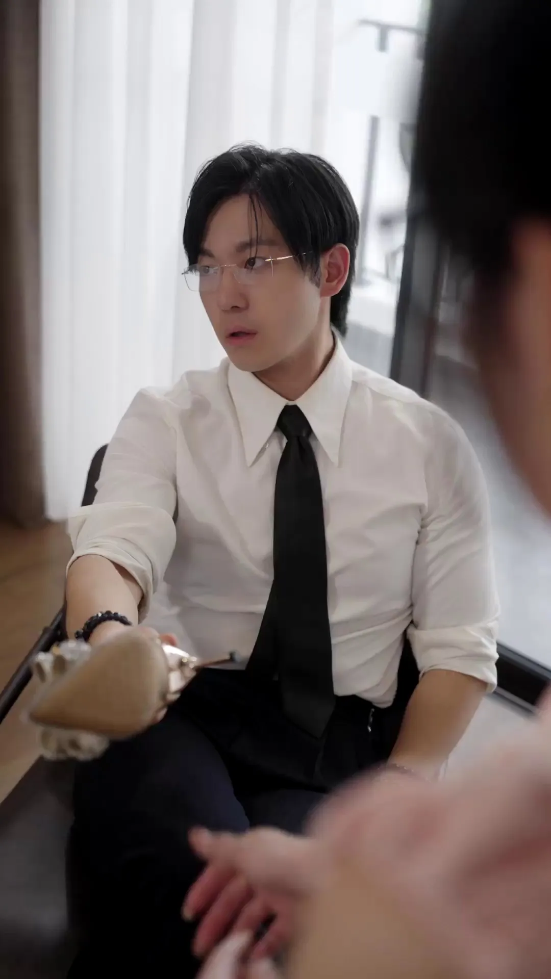 Episode 9 - Cinta Tersembunyi